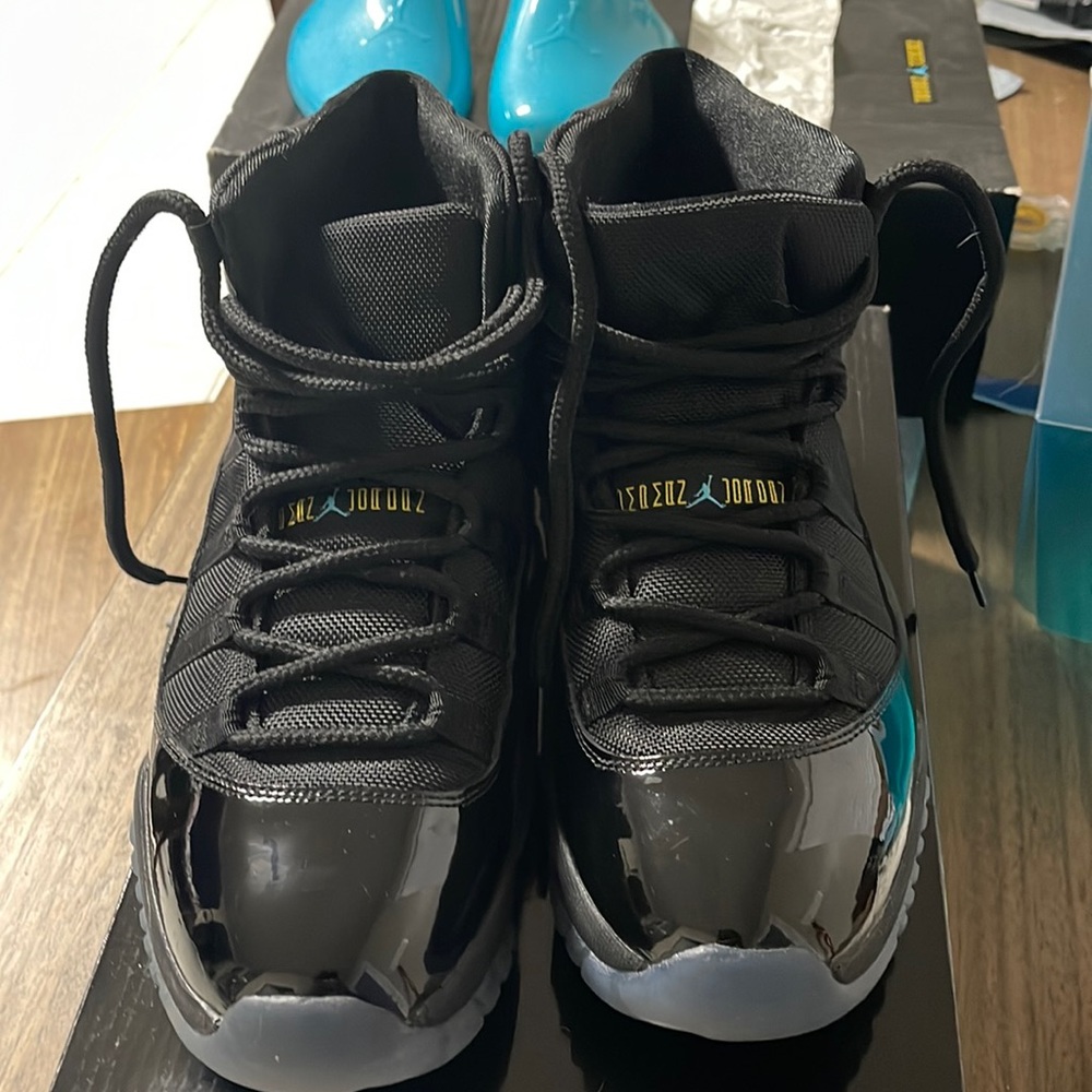 Jordan 11 Gamma Blue